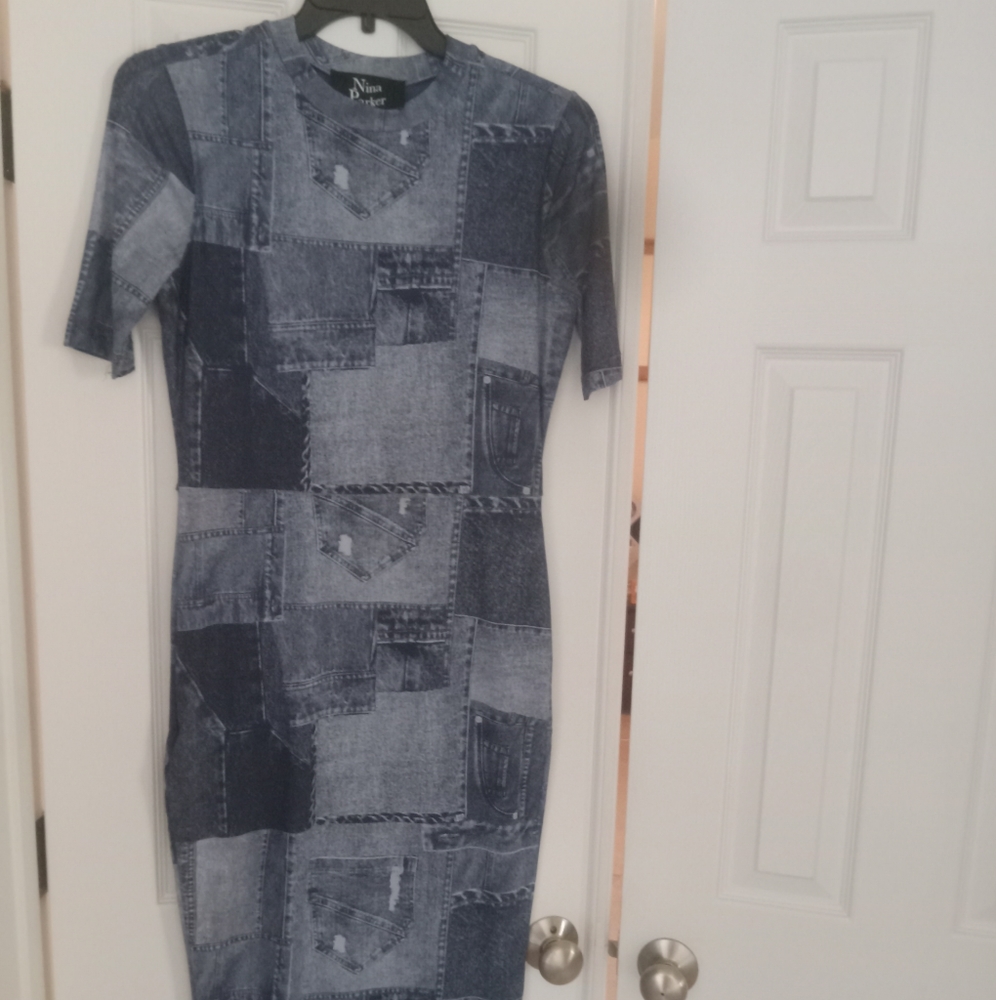 New Women's Form Fitting Stretch T-Shirt Style Dress (0X)